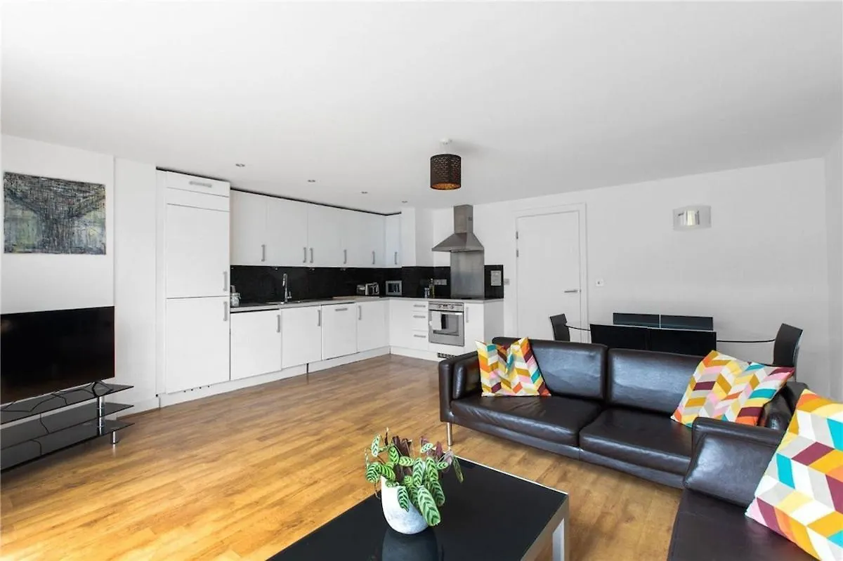 Regents Canal London Apartment